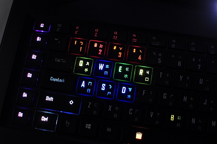 AORUS X7 DT V8,面面俱到的高效強勁筆電