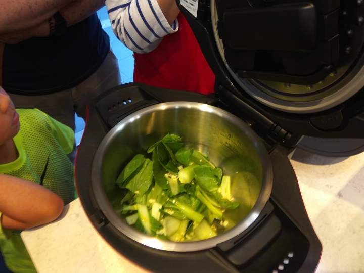 SHARP HEALSIO水波爐與 0水鍋:雙鍋合壁,料理盡現