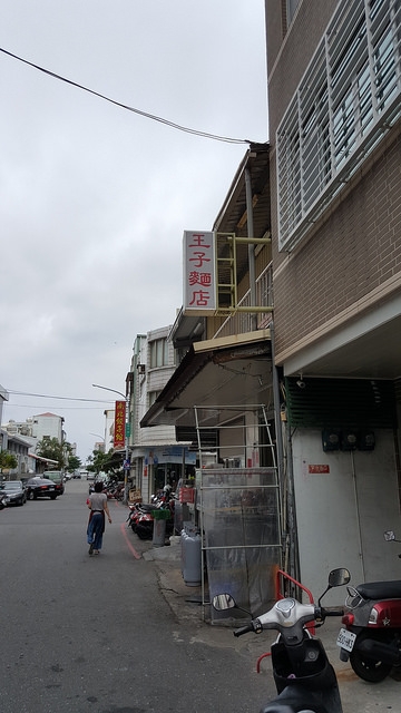 兩天一夜台東出差,一桶油來回....