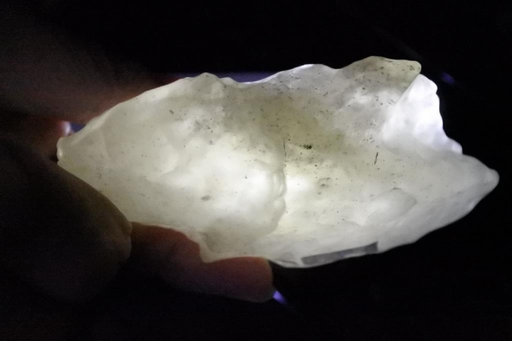 各類水晶與隕石等逸品,陸續更新中,歡迎貼圖和心得交流
