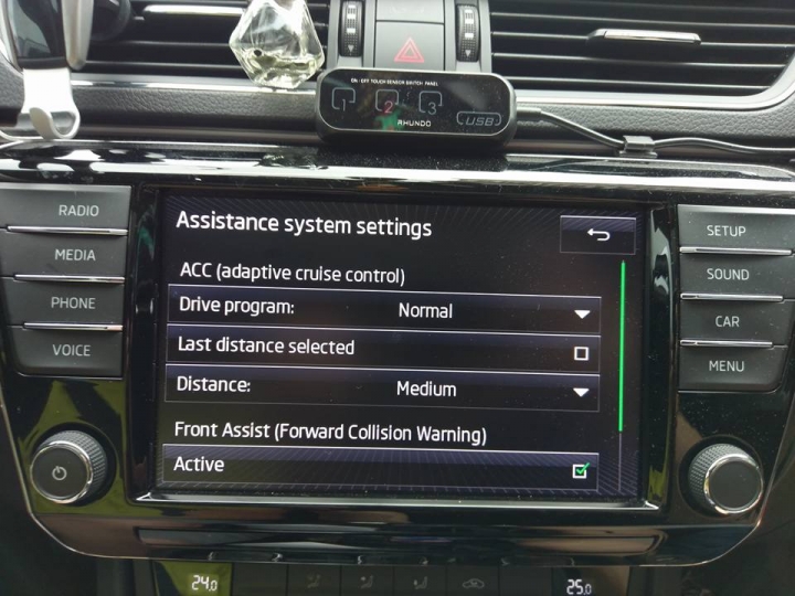 skoda superb 等不到原廠標配先自行在外面升級ACC+AEB