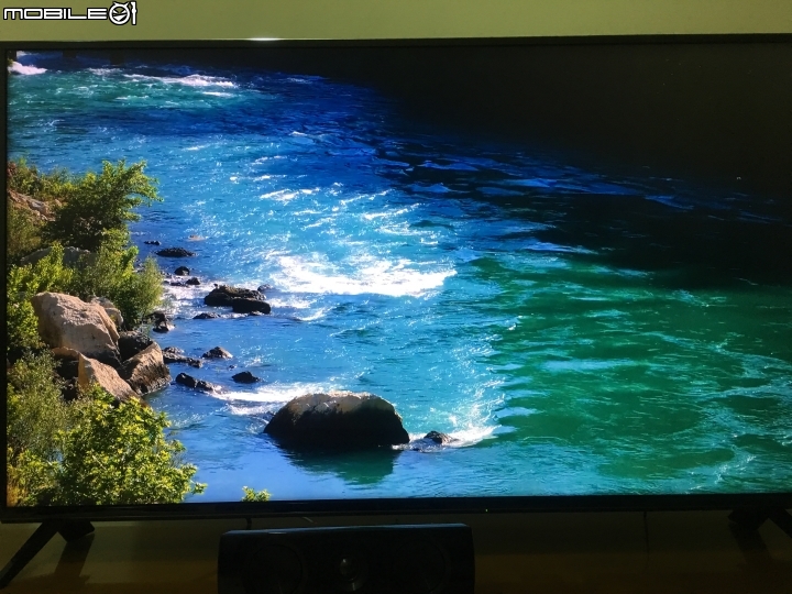 【不專業開箱】Panasonic TH-55FX600W 開箱