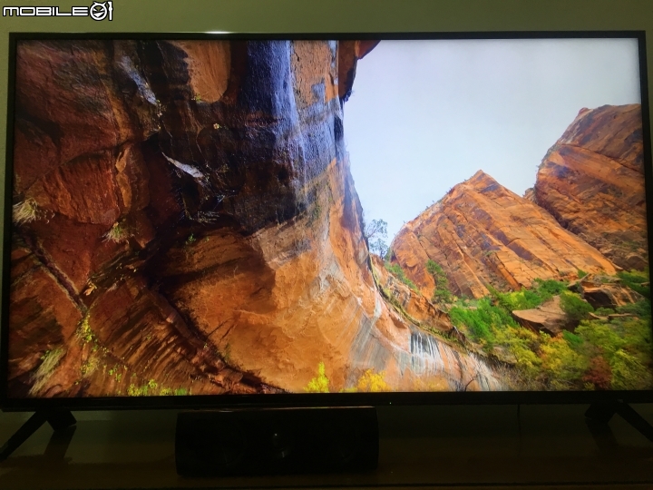 【不專業開箱】Panasonic TH-55FX600W 開箱