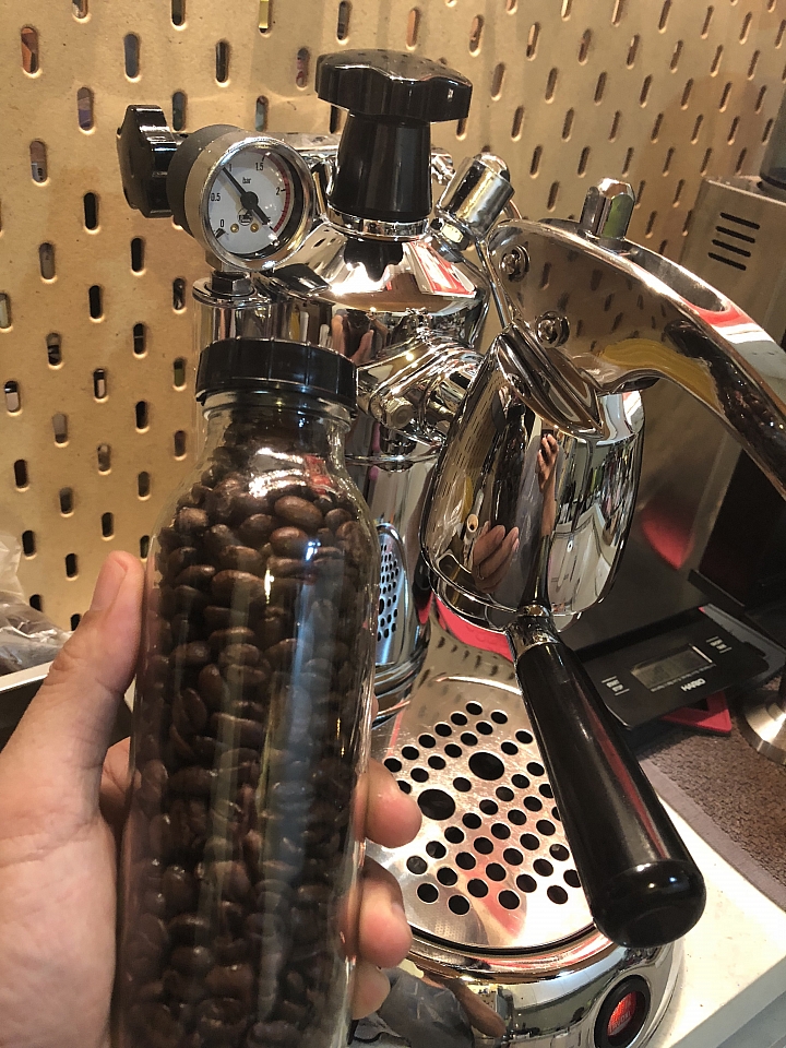 分享。DIY:不專業環保咖啡豆罐