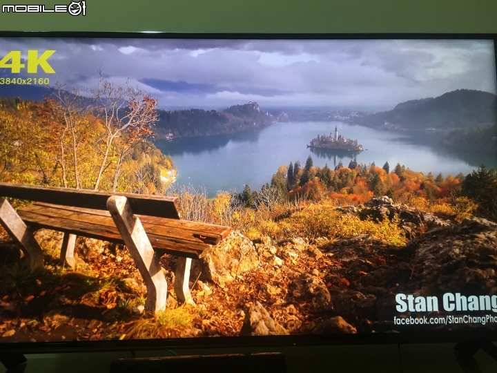 【不專業開箱】Panasonic TH-55FX600W 開箱