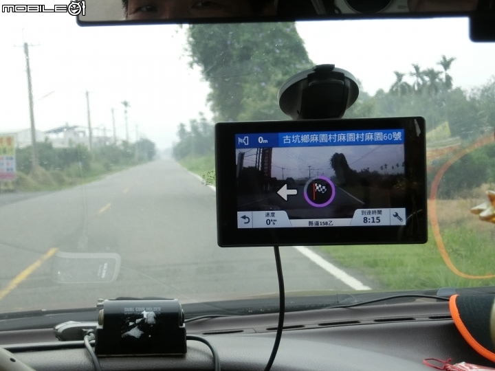 Garmin DriveAssist 51替你守護乘載家人的每一次美好。前瞻安全;內在無比!