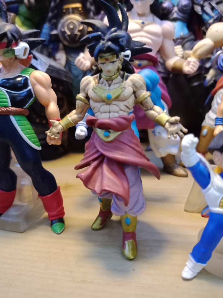 DOD布羅利跟 Figure-rise Standard 該選哪一款
