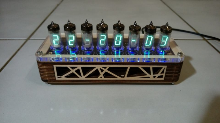 IV-6 NIXIE CLOCK 真空管時鐘