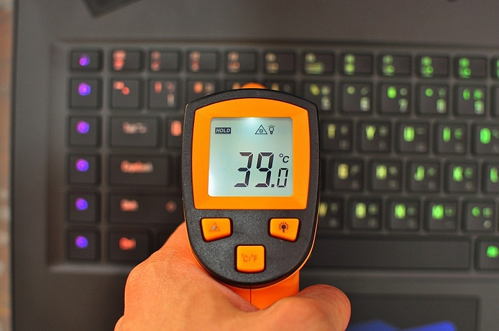 AORUS X7 DT V8,面面俱到的高效強勁筆電