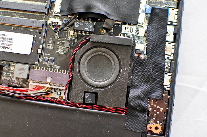 AORUS X7 DT V8,面面俱到的高效強勁筆電