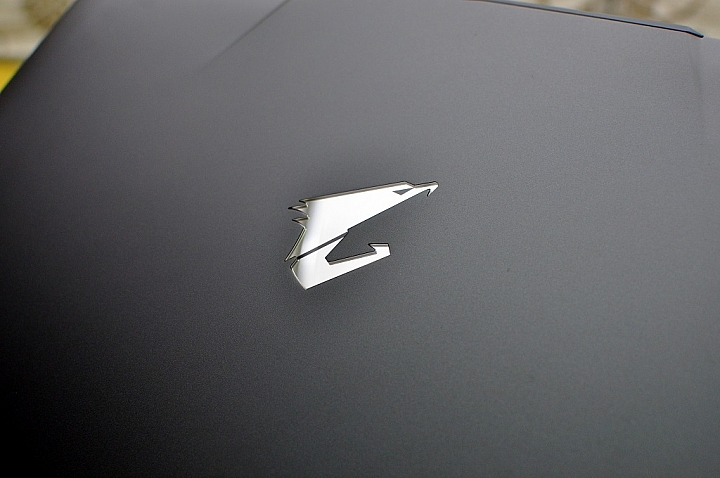 AORUS X7 DT V8,面面俱到的高效強勁筆電