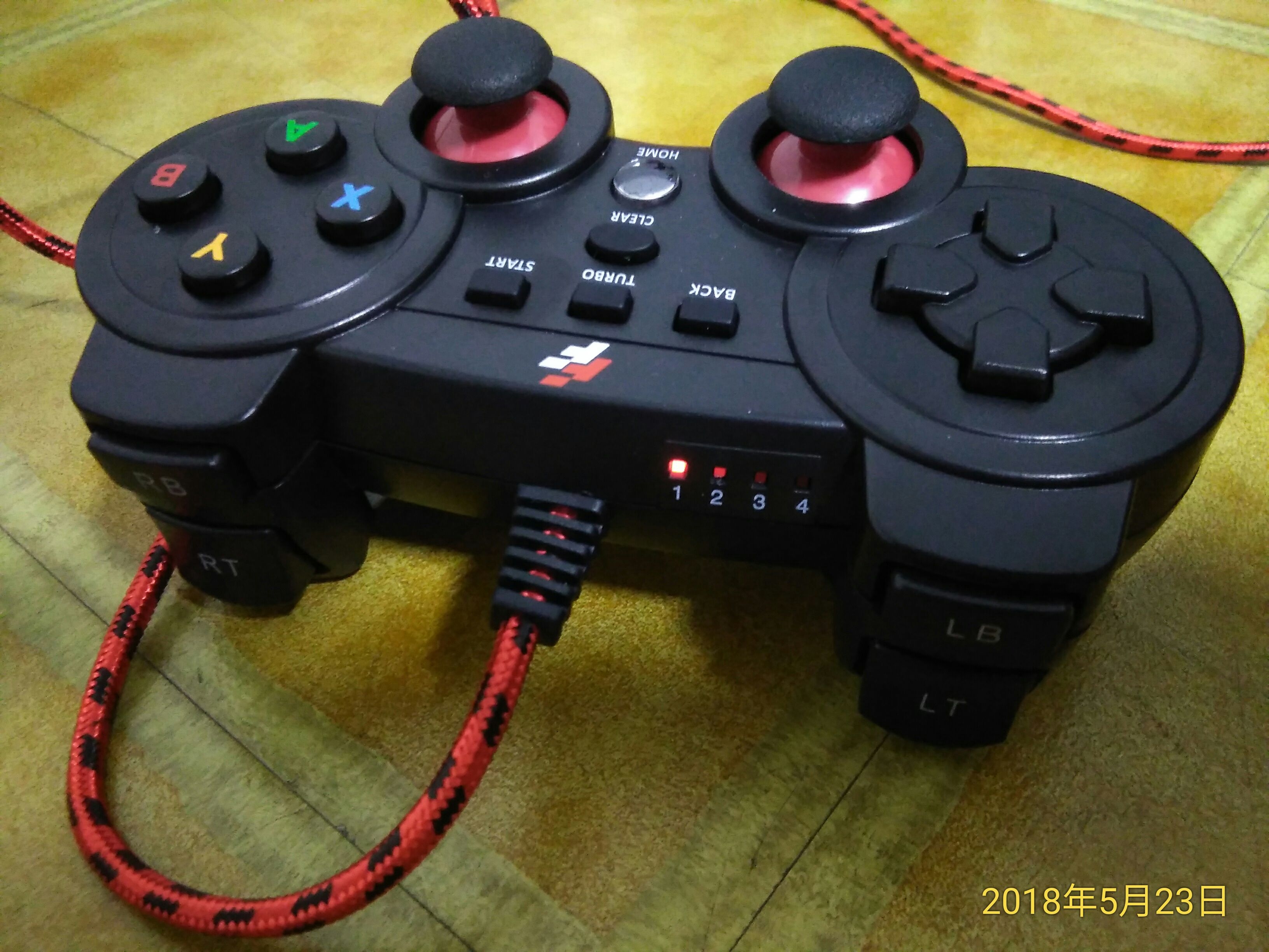 FlashFire 迅雷火4IN1遊戲手把 簡單開箱