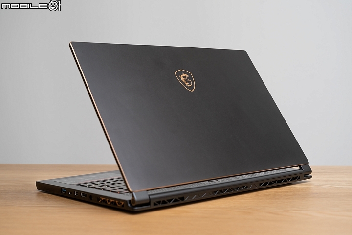 MSI GS65 Stealth Thin 8RF 工作娛樂一機搞定