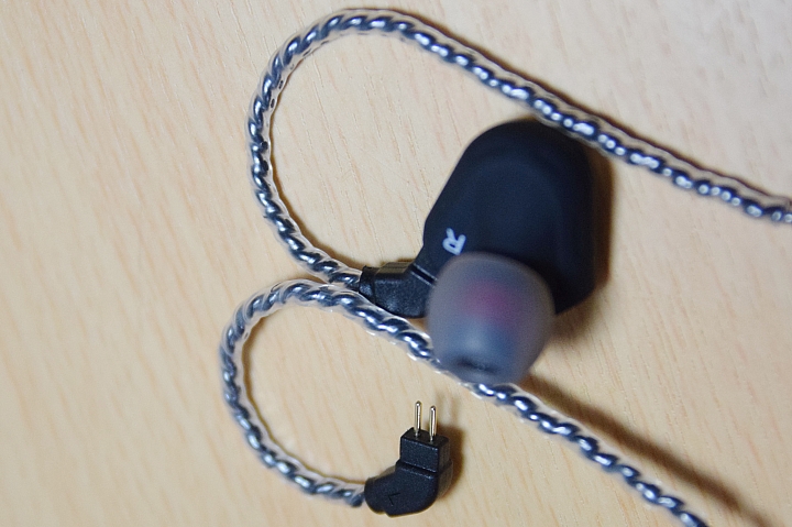 開箱 體驗 上班的新伙伴 TRN V20可換線圈鐵耳機
