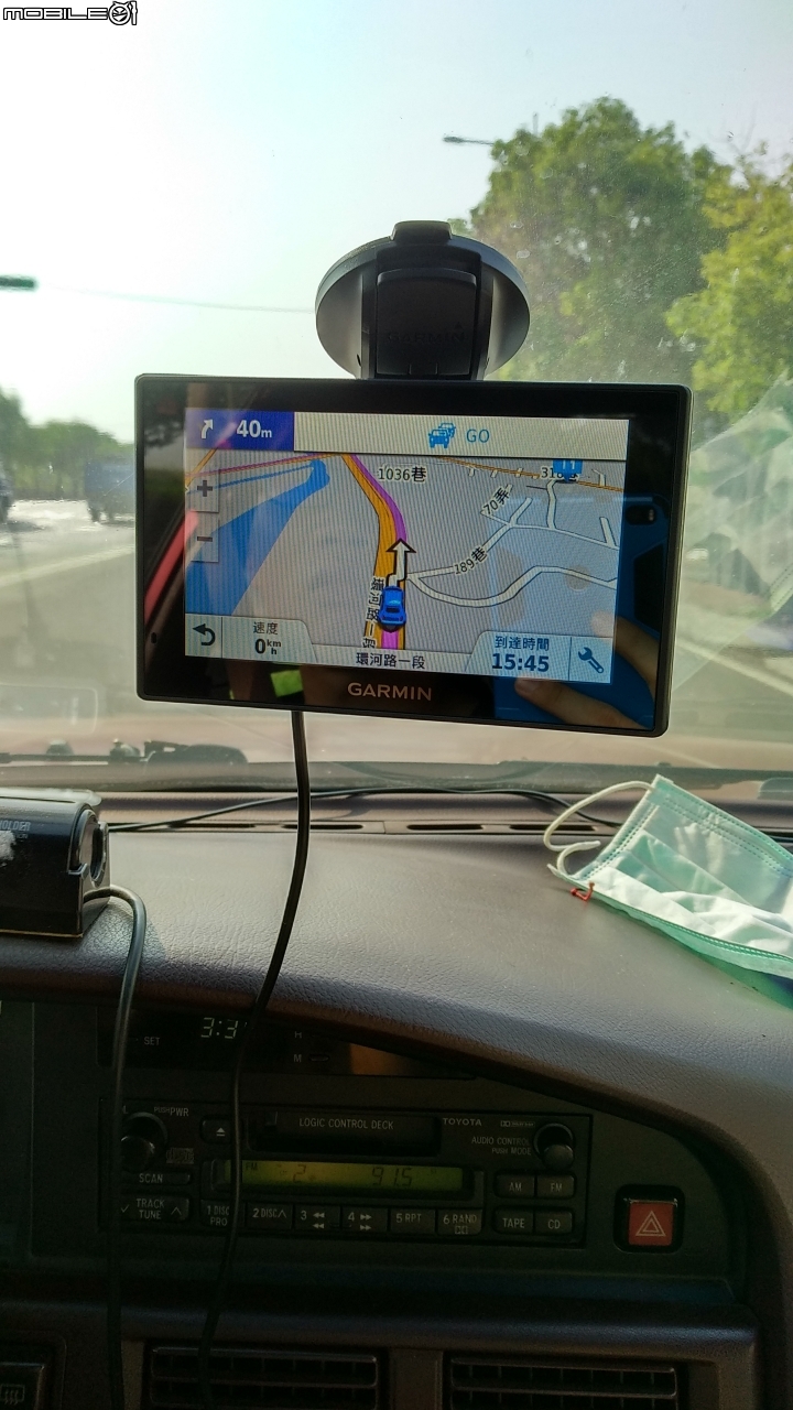Garmin DriveAssist 51替你守護乘載家人的每一次美好。前瞻安全;內在無比!