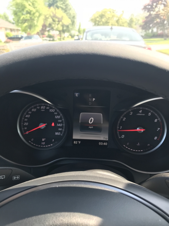 說好要開箱的GLC 300 4matic