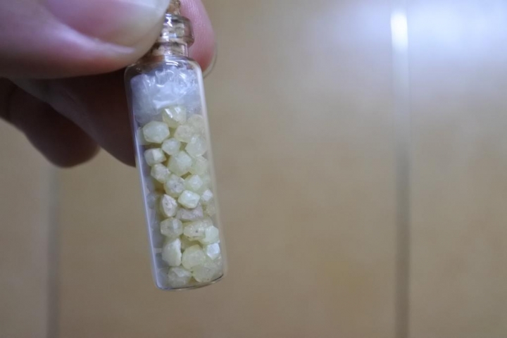 各類水晶與隕石等逸品,陸續更新中,歡迎貼圖和心得交流
