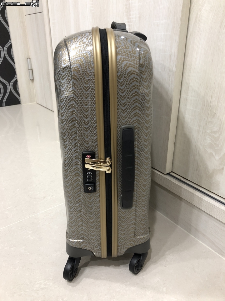 最美的行李箱 Samsonite 20吋10周年紀念行李箱開箱 -