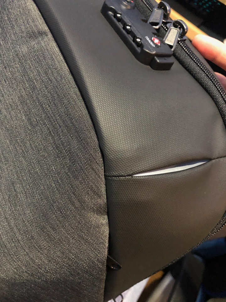 Korin Design ClickPack防盜後背包-大全配X版 開箱+一點使用心得