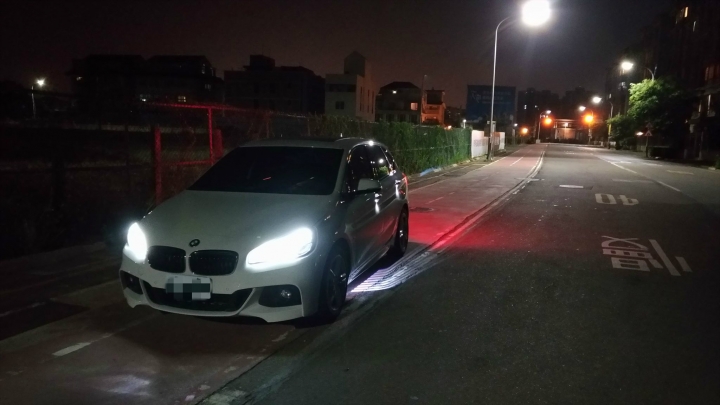 BMW 2AT 天使之翼 迎賓光毯安裝分享