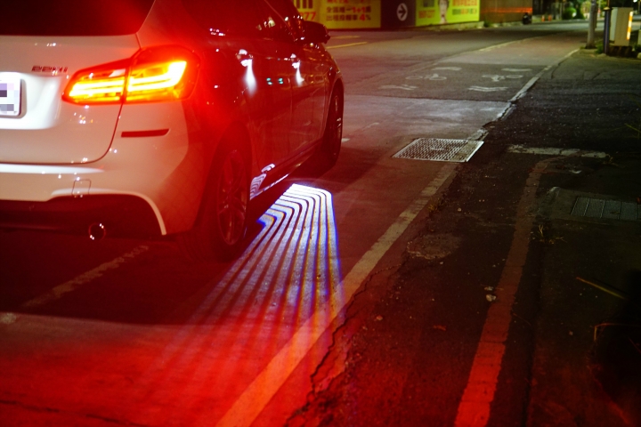 BMW 2AT 天使之翼 迎賓光毯安裝分享