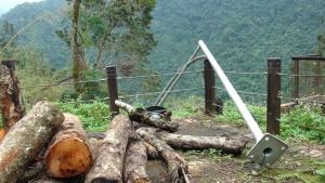 新北市政府擺爛的烏來瀑布公園?朱立倫市長不用好好去維護管理!?