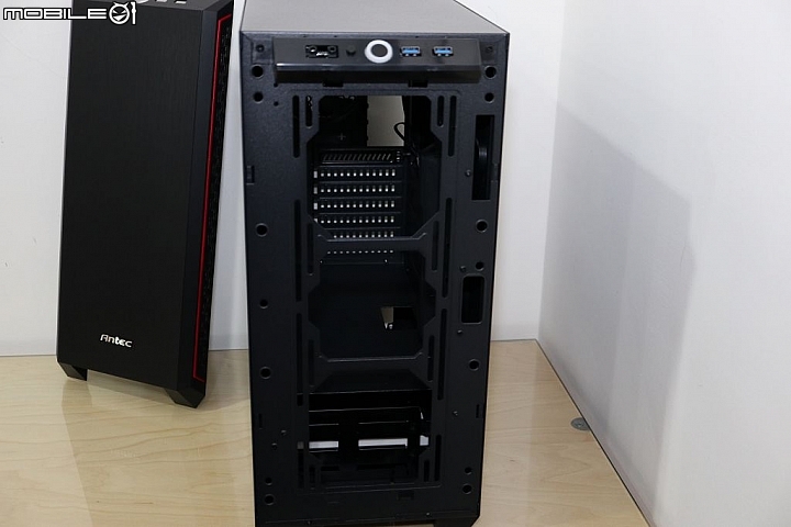 簡約窄版風 Antec 入門中塔機殼 P7 WINDOW Red 開箱