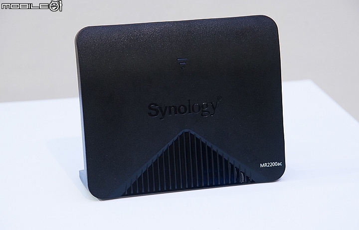 群暉展出Synology DS1019+與DS619slim NAS與Mesh Router MR2200ac無線路由器