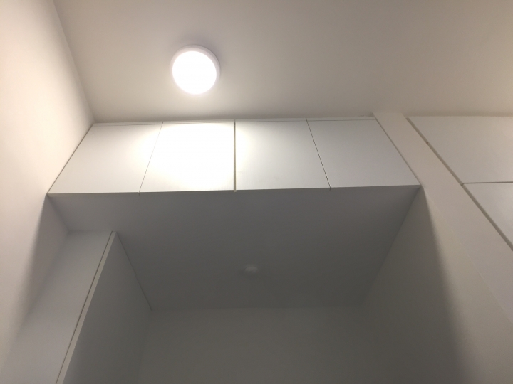 小坪數白色簡約收納小宅 一年後的開箱 (超大容量神奇衣櫥)