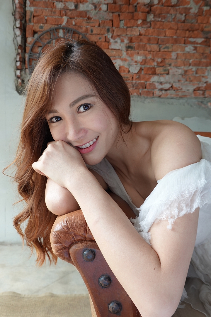 Sony Cyber-Shot RX100M6 拍攝樣本,MODEL:楚楚Mia Sony Cyber-Shot RX100M6 拍攝樣本,MODEL:楚楚Mia