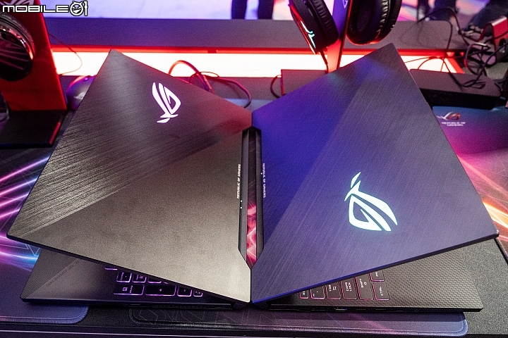 Computex 2018 ASUS SCAR II 預計會在六月中於台灣上市,HERO II 的上市日期則稍晚會在六月底上市,目前兩款電競筆電的售價則未定。 Computex 2018 ASUS SCAR II 預計會在六月中於台灣上市,HERO II 的上市日期則稍晚會在六月底上市,目前兩款電競筆電的售價則未定。