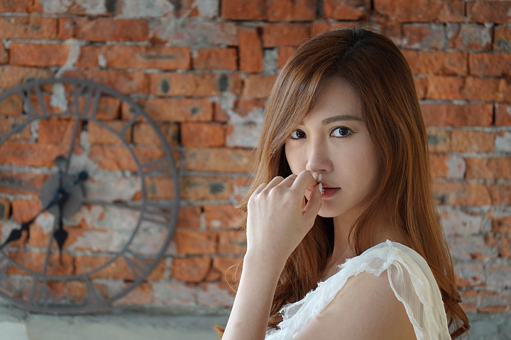 Sony Cyber-Shot DSC-RX100M6 旗艦旅遊機,200mm f/4.5 半身人像的範例,MODEL:楚楚Mia Sony Cyber-Shot DSC-RX100M6 旗艦旅遊機,200mm f/4.5 半身人像的範例,MODEL:楚楚Mia