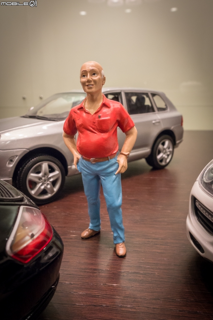 小人物立大功:1/18車模與「人偶模型」實感合體