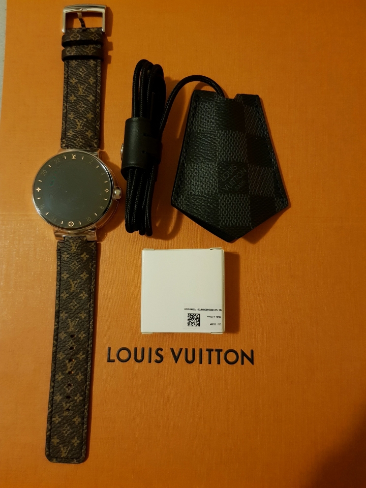 LV Tambour Horizon智慧錶簡單開箱