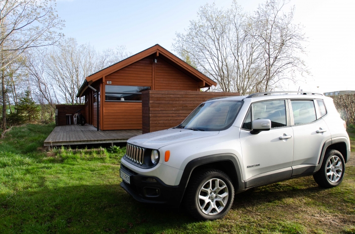 愛上台灣開不到的6速手排Jeep Renegade 在冰島成為女人口中的拍車魔人