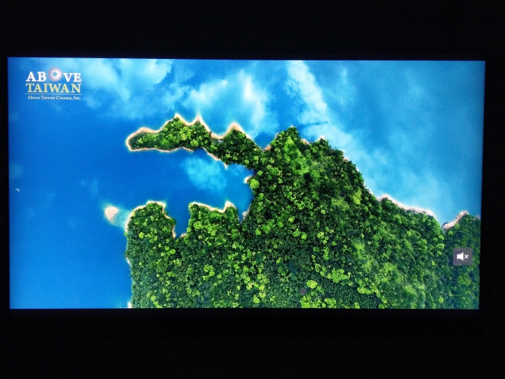 都沒人發過的 TCL C2 55吋 路人版簡易開箱文