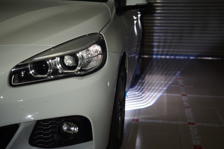 BMW 2AT 天使之翼 迎賓光毯安裝分享