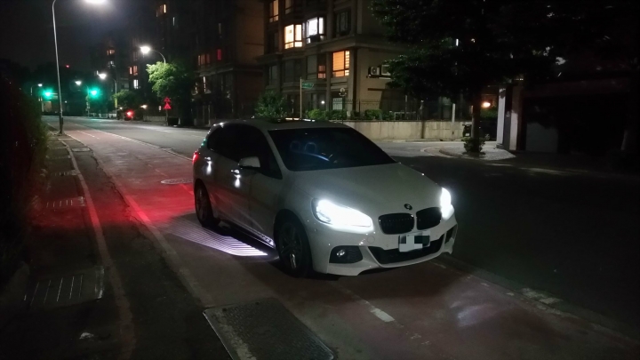 BMW 2AT 天使之翼 迎賓光毯安裝分享