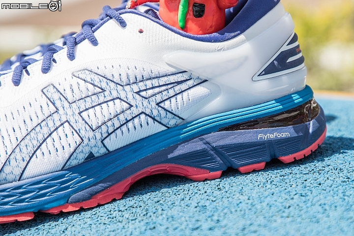 ASICS GEL-KAYANO 25 後腳跟 ASICS GEL-KAYANO 25 後腳跟