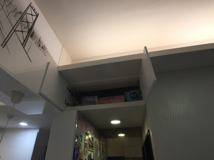 小坪數白色簡約收納小宅 一年後的開箱 (超大容量神奇衣櫥)