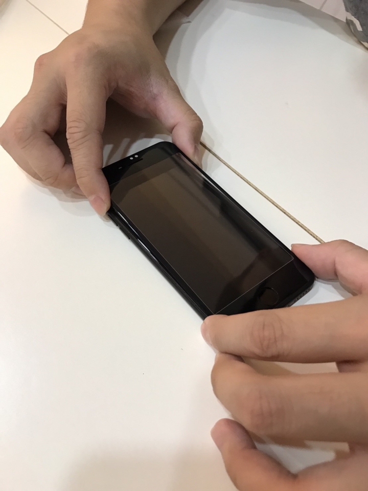 霍格華茲畢業的小資男孩Iphone「膜」法學院