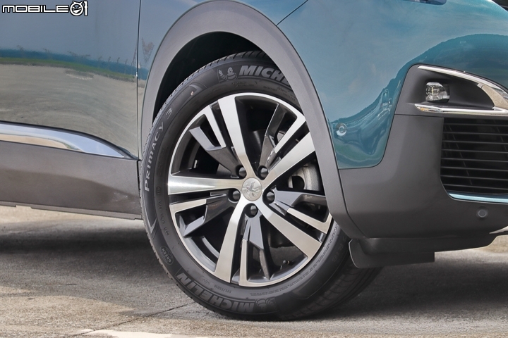 Peugeot 5008 1.6L BlueHDi試車報導-18吋鋁圈 Peugeot 5008 1.6L BlueHDi試車報導-18吋鋁圈