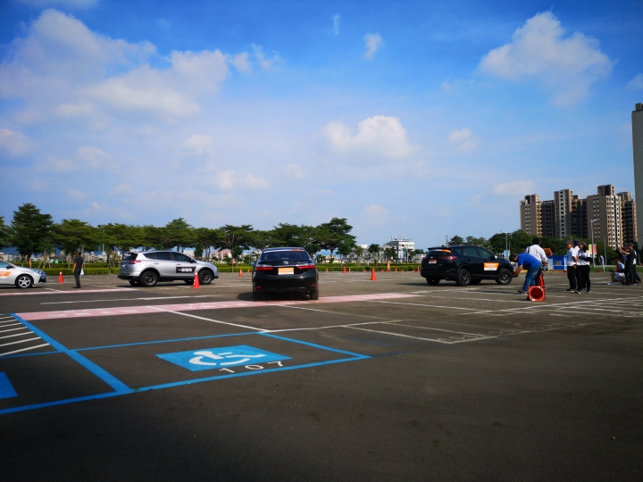 《普利司通Driveguard失壓續跑胎》活動心得分享(時間點似乎晚了點...)