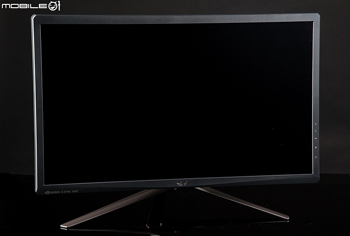 ASUS ROG Swift PG27UQ顯示器搭載的27吋IPS面板可支援3840x2160輸出影像解析度 ASUS ROG Swift PG27UQ顯示器搭載的27吋IPS面板可支援3840x2160輸出影像解析度
