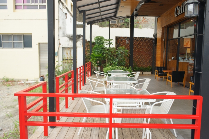 【台南咖啡館】咖啡伴 Caffe Bene|韓國市佔第一連鎖咖啡|「台南僅此一家」|現場完整複製原裝進口|風靡全球的韓式料理炫風|置身韓劇場景當個文青
