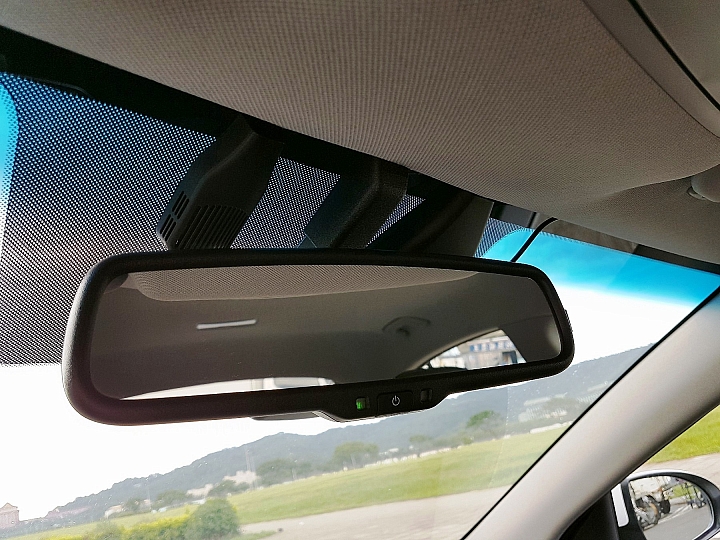 現代汽車 IONIQ Hybrid 試駕心得分享