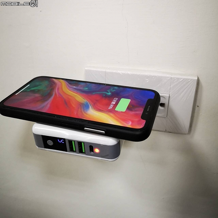 【開箱放毒分享】 手機充電超級霸 3合1 行動電源+無線充電+全球插頭