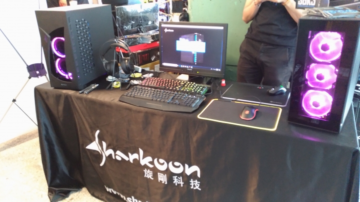 2018XF台北網聚~電腦就醬玩!電競、水冷、挖礦 多元應用體驗會心得