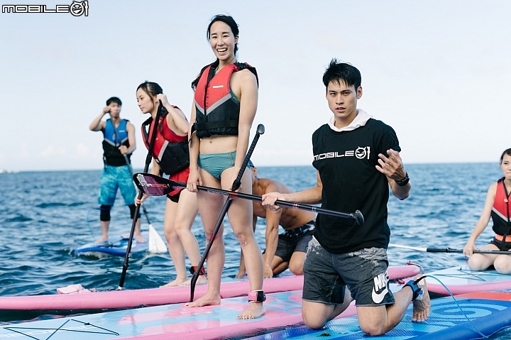 新世代泳后李詹瑩與運動版編輯莫里斯 新世代泳后李詹瑩與運動版編輯莫里斯