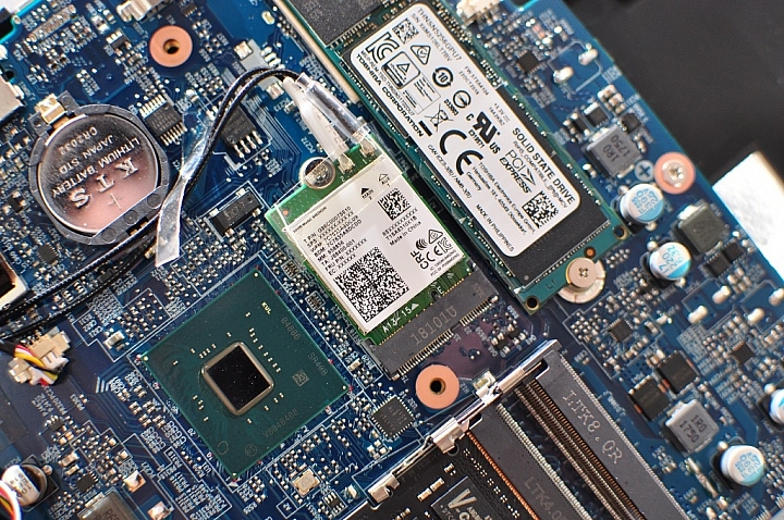 GIGABYTE Sabre 17-W8,八代新機測試報告